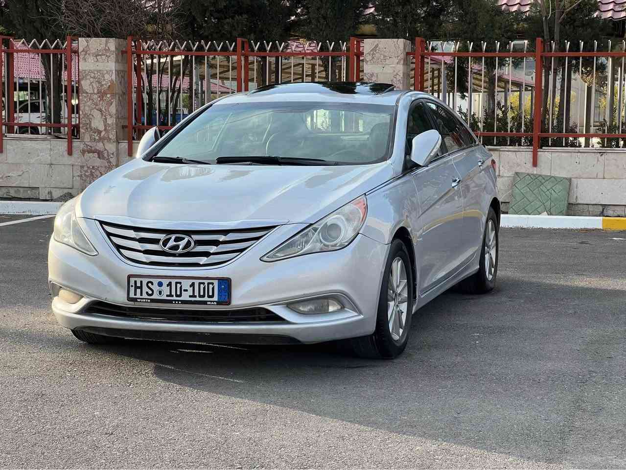 sonata 2012
سؤنةتا ٢٠١٢
براوة براوةى دووبةى
ئيكؤ كوشن جيدو هيتةر
كوشنةكانى دواوةشى هيتةرة 
ناو رةش
زينؤن ئايت عةدةسة 
سلايت سويچ
كير مةكينة تةبريد بةشةرت 
تازة پشت و پئشى توند كراوةتةوة 
رونى كير و مةكينةى تازةية
بانس تازةية پاترى تازةية
دةعم و ليدران بةشةرت شةقفى بةشةرت 
يةك دينار مةسرفى نية 
ئاوينة ئيشارةت و كارةباى 
ئاوينة هيتةر 
كوشن كارةبايى
كامل سيرفز كراوة بيانو برة سةيارةكة هةموو كيانى بةشةرت 
***********ڤايبةرى لةسةرة
*********** وةتس ئاپى لةسةرة
تيبينى براوةى دوبةية جامةكانى هةل گيراوة كاملل مةسرفم كردوة رانية, السليمانية

