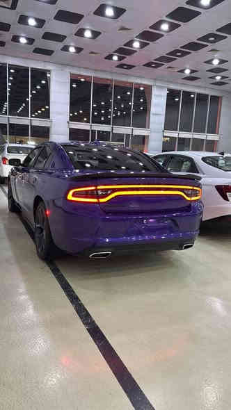 السلام عليكم 
دوج جارجر BLAK TOP 2023 
لون بنفسجي بدون صبغ 
حادث مرفق بالصور 
 (مرقم بغداد كامل)

عداد 30 mi
سنوية جديدة 
كفالة عامة كير ومحرك 
1_ محرك 3:6 
2_شاشة كبيرة 
3_تحكم ستيرن
3_تبريد قطعتين 
4_ويل 20 
5_كامره خلفية 
6_رادار خلفي
7 _ تحكم سرعة
8_ سستم صوت مضخم بلادي

السعر 279$ 
رقم الهاتف 

***********
