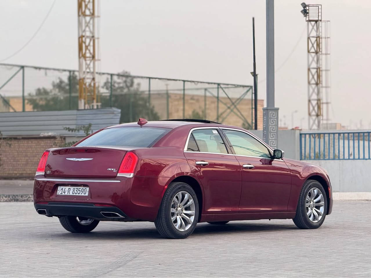 السلام عليكم 
اوباما C موديل 2018 اصل فول مواصفات للأخير 1/1 رقم بصرة تحويل السيارة وارد كندي بدون حادث كلين سابقا بالعراق صار بيها البنيد تبديل كما موضح بالصور باقي السيارة كفاله وجاهزة من كلشي محرك وكير وتاير جاهزة للأخير مال جناي ماينصرف عليها الف 
السعر :217 وبيها مجال 
العنوان- المعقل- قرب الساعه 
رقم الهاتف: *********** البصرة, العراق
