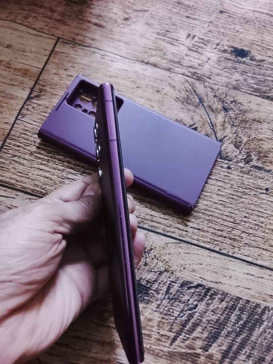 كلكسي S22الترا
ذكرته ٢٥٦ العشوائية ١٢
شرق اوسط بدون ملحقات
خطين 
الجهاز نضيف جدا زلغ مابي
مكان بغداد الكرخ 
السعر ٥٥٠
***********
