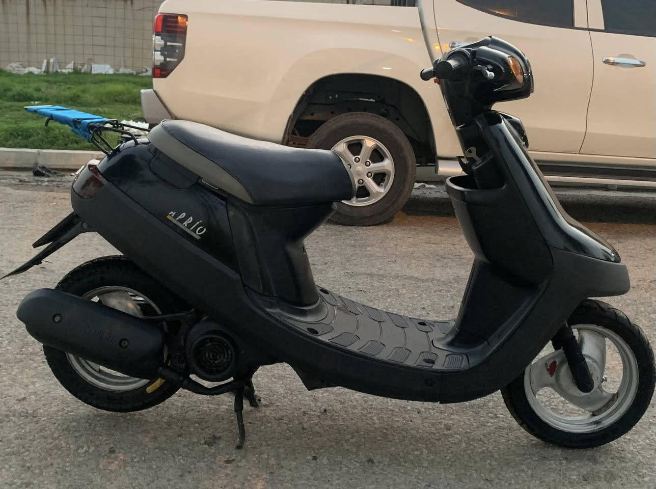 السلام عليكم
بوتين دبل سكريتر 
مكينه شرط مامفتوحه قبغ هندر مامفتوح شاصي مامكسور كهربائيات كلها شغاله والماطور خام جديد لوك السعر 475 بي مجال مكاني ايسر ***********
