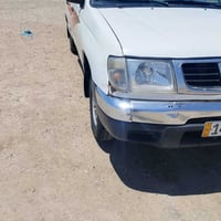 بيك نيسان • ٢٠٠٢ • رقم انجليزي