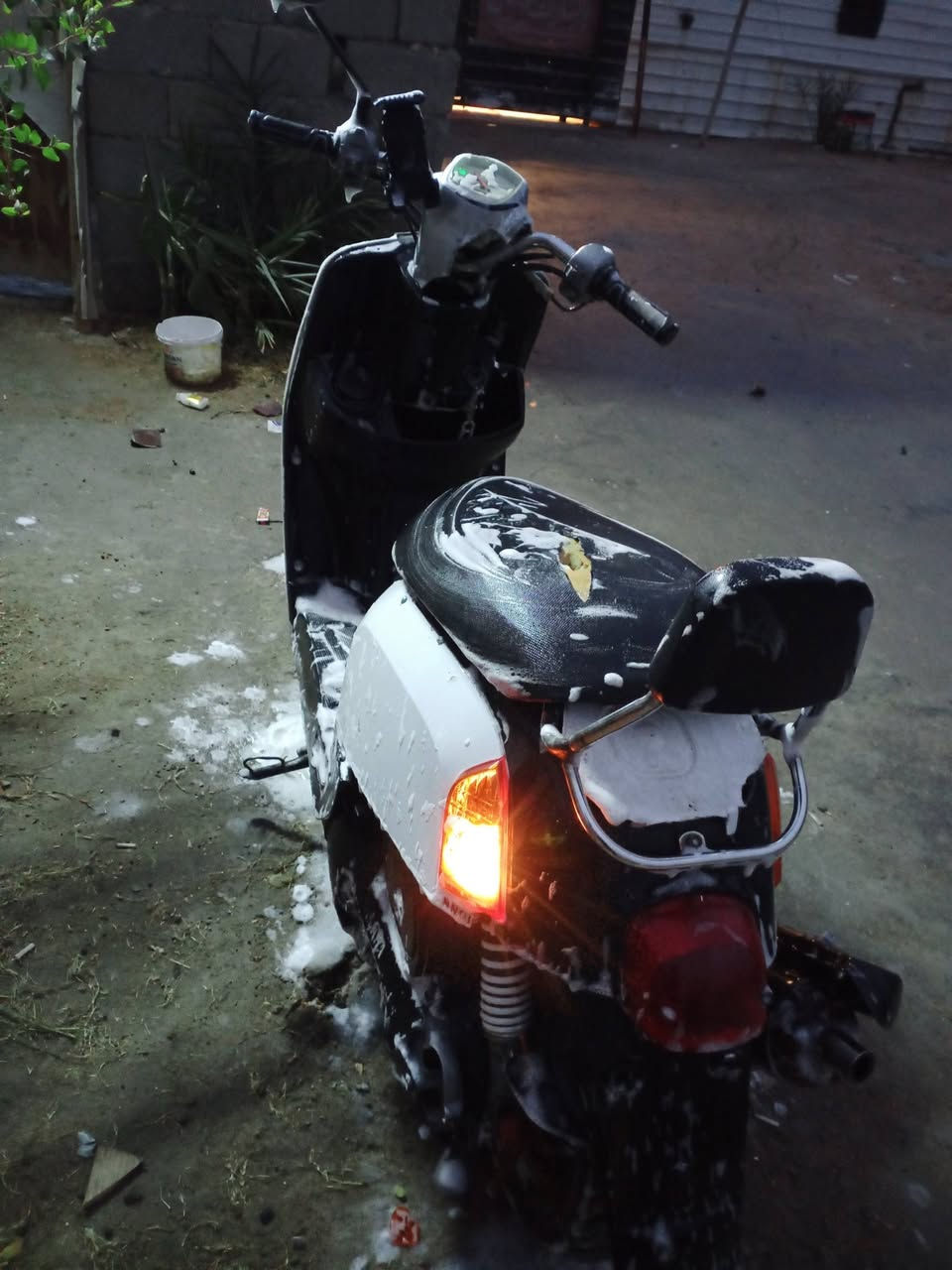 سلام عليكم ماكس بوليس كابريتر دراجه مجفته مره وحده بلاد كهرباء شغاله لبيع لو مراوس سعر 550 وبيه مجال مكان البصره الجزيره ***********
