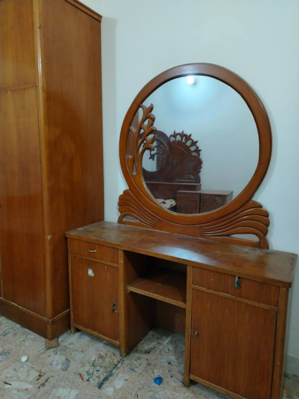 غرفه
كنتور ٥ابواب طابقين سرير نفرين زاويه وميز مرايه نجف كوفه حي ميسان سعرهه ٥٥٠


**إذا كنت صاحب هذا الإعلان وتريد حذفه لأي سبب، رجاءا أرسل رسالة إلى الدعم الفني**