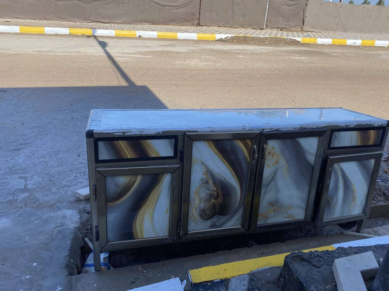 سلام عليكم كاونتر المنيوم للبيع نضيف سعرة ٩٠ الف طولة مترين ونص


**إذا كنت صاحب هذا الإعلان وتريد حذفه لأي سبب، رجاءا أرسل رسالة إلى الدعم الفني**