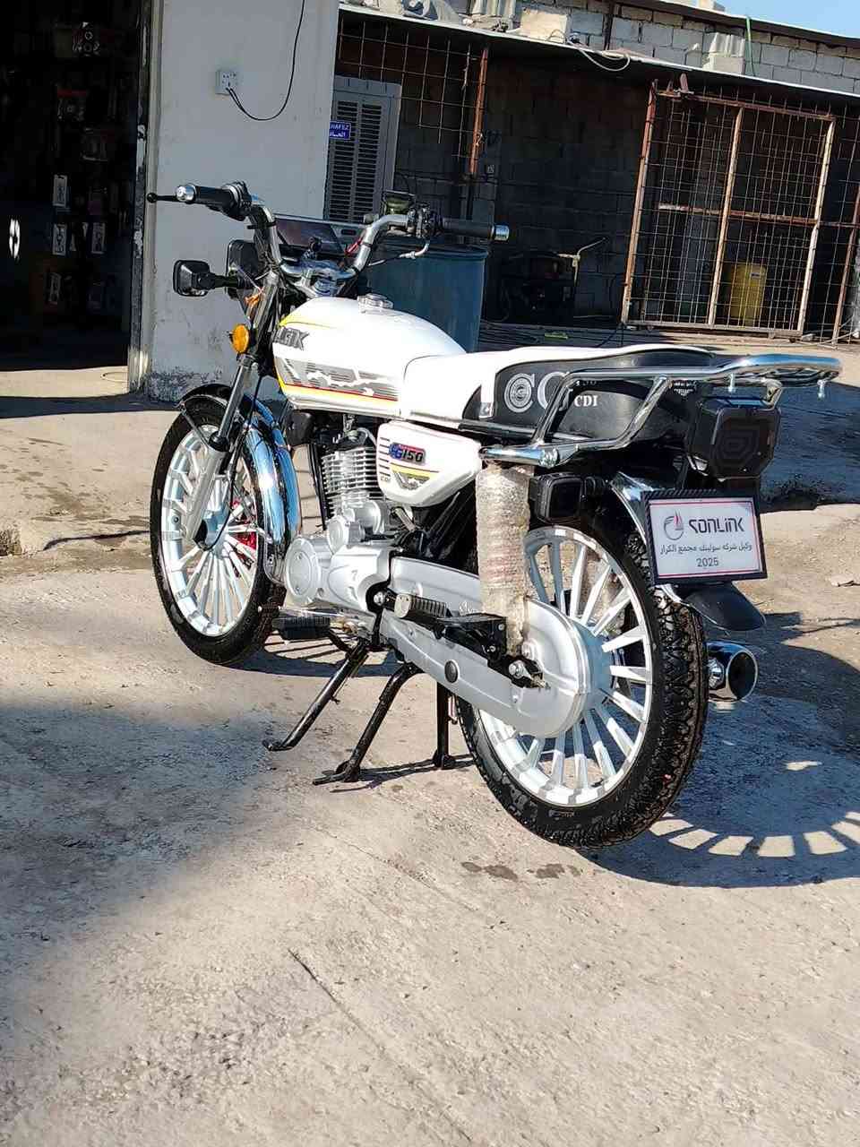 سلام وعليكم دراجه سيفان باب الول دراجه جديده 
موديل 2025 دراجه كلشي مناقصه  بعد احله من صوره 
سعر ٨٠٠ وبيه مجال خاص موجود


**إذا كنت صاحب هذا الإعلان وتريد حذفه لأي سبب، رجاءا أرسل رسالة إلى الدعم الفني**