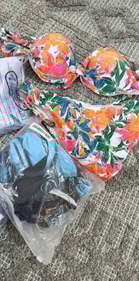 لانجري • ١٢ قطعة • ملابس داخلية