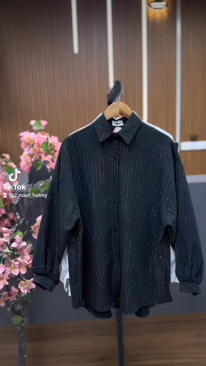 انعكسي جمالا واناقة في كل يوم 
قميص نسائي متكون م̷ـــِْن (5)اللوان♥️ 
موديل راقي وحديث 
قياسات (فري_سايز)
قالب راهي بالبس 
بشرط (خامايه ومديل)

#العنوان جلولاء_سوق المسگف
#متوفر خدمه توصيل داخل جلولاء


**إذا كنت صاحب هذا الإعلان وتريد حذفه لأي سبب، رجاءا أرسل رسالة إلى الدعم الفني**