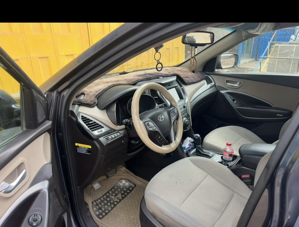 سنتافي 2017  وارد امريكي
ضرر قطعتين بنيد +قبق جنطه السونارمرفق مع الصور 
رقم بغداد انكليزي هزه جديده 
مكينه (2400) 4 سلندر
كير مكينه خير من اللّٰه
سياره نظافه 100‎%‎بالنسبه لموديلها تشوفها نظافه 22 مو 17
مواصفات
حساس خلفي
فول تحكم ستيرن
كامره خلفيه دوار
شاشه وكاميرا البلاديه
مانع تزحلق
ضام ايكو اقتصادي
درايف مود قياده سبورت
لدات امامي خلفي
كشنات (شركه) اصلي شرط لمعة المخمل بعدها لان كشن
تبريد قطعتين
ملحقات (جك + سبير )
تخم تاير جديد + حداديه امامي خلفي جديده 
السعر 130$
مكان السياره واسط /***********
