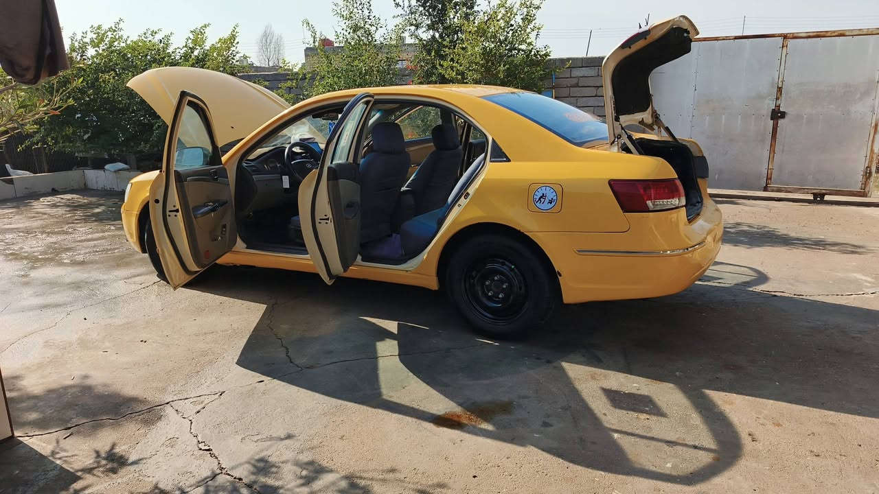 سلام عليكم للبيع سوناته 2009 كوري كفاله عامه ملكص ول عيب شرعي سياره حلوه وصبغه جديده مكينه و كير مكفولات سعر 95  و بيه مجال ذي قار قضا جبايش مبايل ***********
