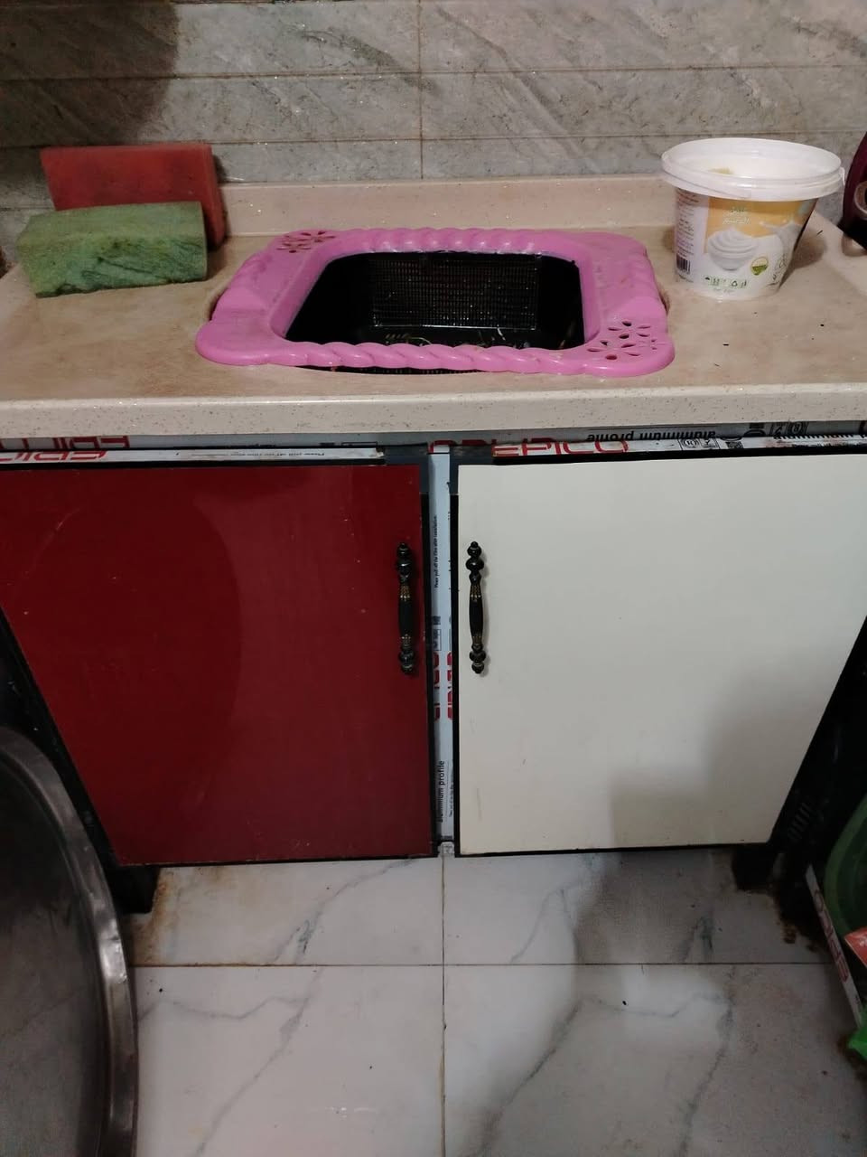 كاونتر. للبيع. سعر 250 تفصال. 3امتار.   جداري.  سيت كامل غير مستخدم سعر. 55تفاصيل خاص


**إذا كنت صاحب هذا الإعلان وتريد حذفه لأي سبب، رجاءا أرسل رسالة إلى الدعم الفني**