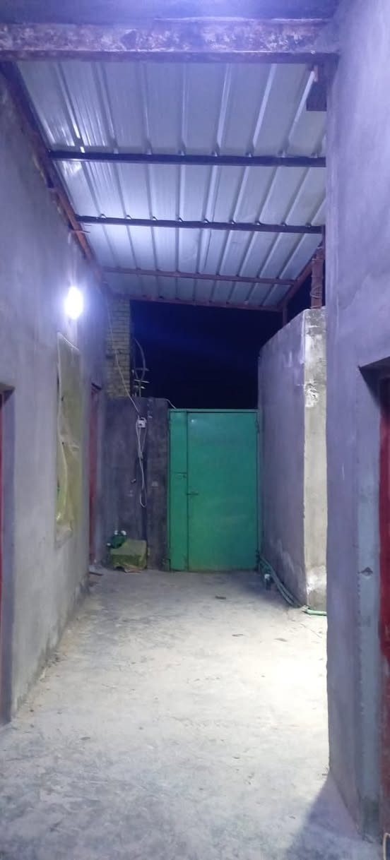 دار للبيع بنزل سيد جابر يم خماسي شارع التبليط يم بجهه العلوه المخضر بيعه مستعجل 100متر سعر18ونص قفله الاستفسار على هذا الرقم***********
