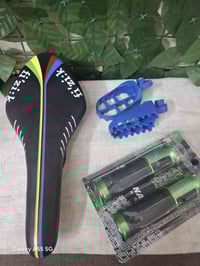 مقعد بايسكل • مقابض يد • دواسة