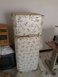 ثلاجه للبيع السعر ١٥٠ قفل للاستفسار الاتصال على الرقم ٠٧٨٠٤٣١٧٧٩١