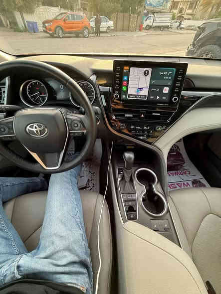 للبيع كامري موديل 23 رقم بغداد فئةً XLE بانزيين ماشية 28 مايل
مواصفات السيارة:-
1- داخل جلد لون بيجي وكراسي الامامية كهرباء 🔱
2-شاشة كبيرة  وحساس خلفي وشحن واير ليس و  نظام كار بلي ودشبول دجتل (مال XSE) 
3-انارة بالدشبول وبالدوسات ولايت وبگ لايت مال XSE 🔱
4- نظام اوتو هولد و 3 انظمة قيادة ورادار امي وجانبي وتوقف 🔱ذاتي
5- بصمة تشغيل وبصمة ابواب وتشغيل عن بعد 🔱

الضرر:-🔱
تبديل  وصبغ جاملغ وباب بلاديات (صور الحادث ضمن الصور) 
السيارة بيها سونار فحص وكامل 🔱

السعر 200 ورقة  وبيها مجال بسيط ⚠️
مكاني بغداد الغزالية *********** ♻️
