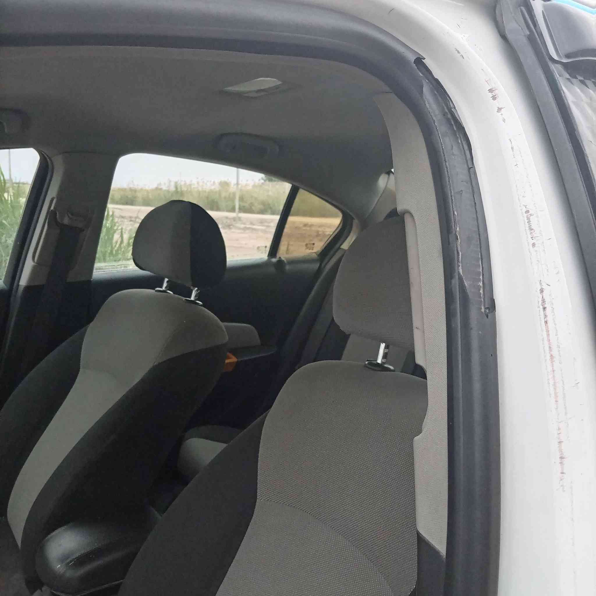 شوفرليت كروز للبيع 2013محرك وكير كورلا السعر 63 وبيها مجال ***********
