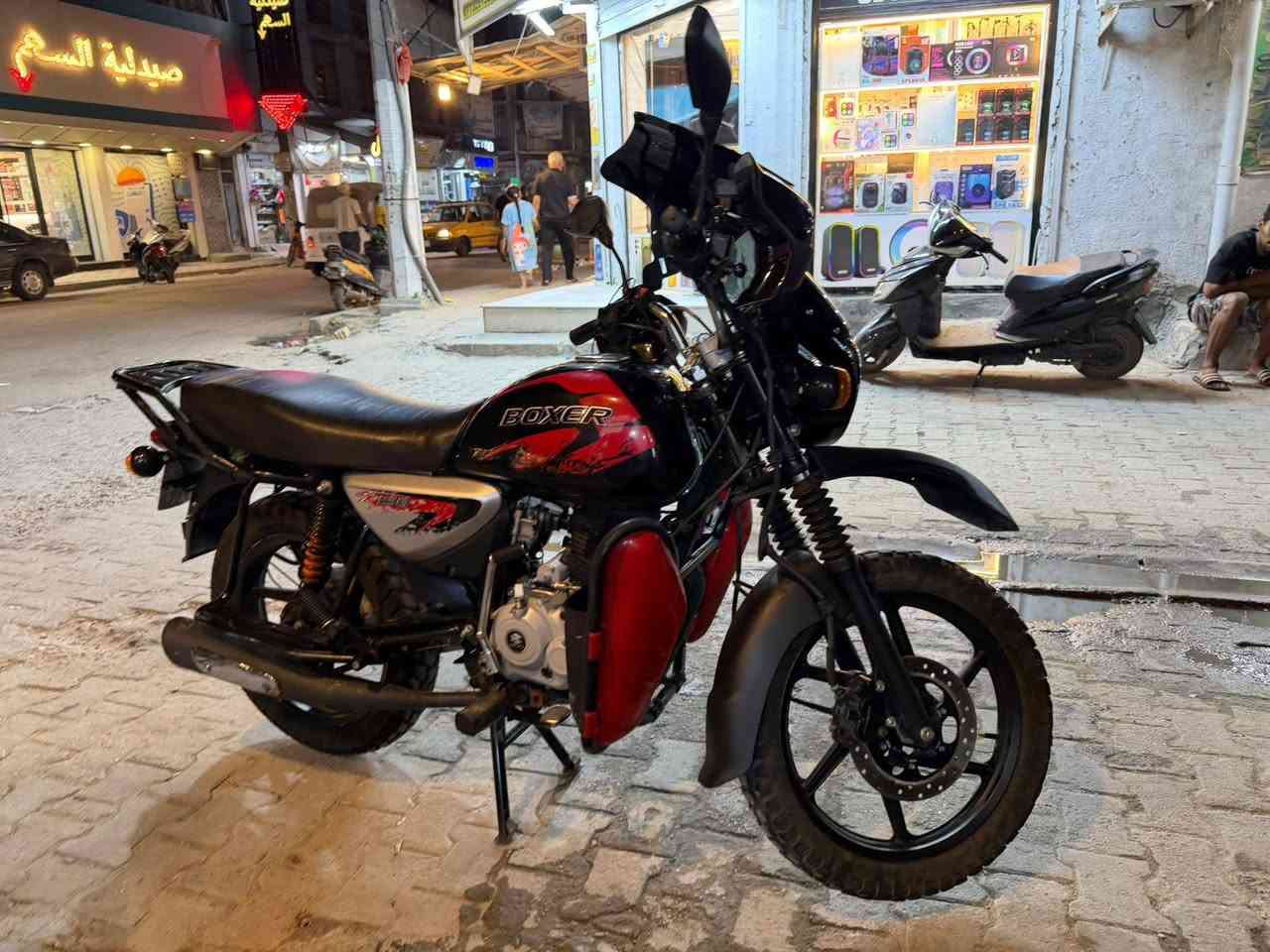 سلام عليكم
بوكسر ٢٠٢٣  مرقمه رقم انكليزي  سنويه  بغداد كلشي مامفتوح بيها دراجة نظيفة وكلشي ماناقصها 
مكينه مكفوله 
 تجي تفحص وين ميعجبك مكاني الاعظمية المقبرة الملكية
الشراي يتواصل على الرقم *********** بيه واتساب
