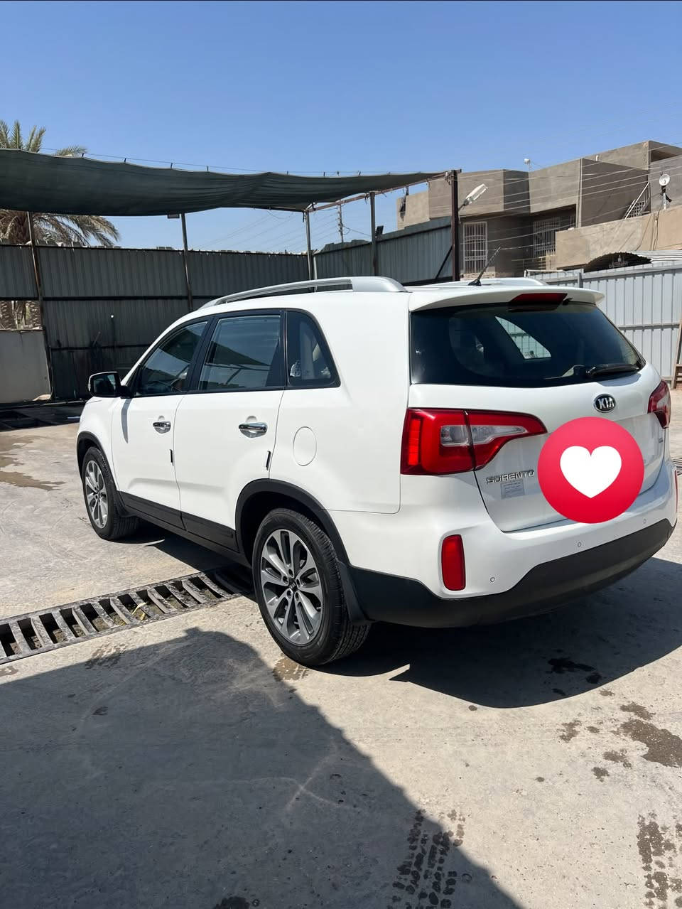 سلام عليكم سورنتو خليجي مكفوله  ١٥  
الموصفات 
عدد بصمات ثنين 
٦ سلندر 
اشارات بالمري 
اشارة ترحيب
بصمه 
كشنات جلد 
تحكم ستيرين 
٣ قطع تبريد 
كشن كهربائي 
رقم جديد 
سنويه  جديده 
٧ راكب 
رقم بابل 
فول واحد ع واحد سياره جداً نضيفه 
السعر ١٩٢
ماشيه ١٤٦ 
الاستفسار ***********
