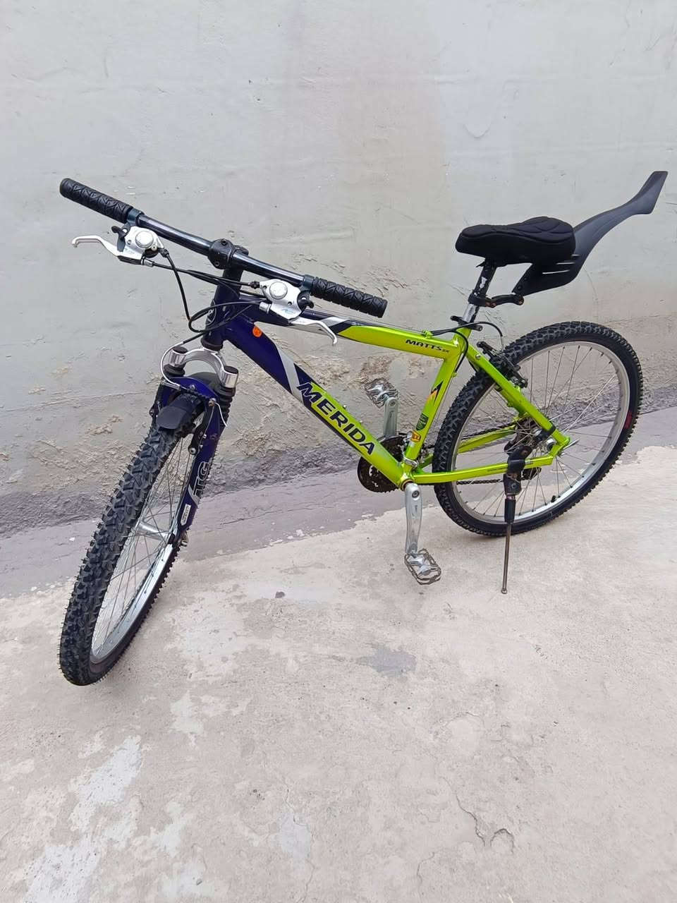 سلام عليكم باسكل من نوع Merida Matts للبيع سعره 150الف نضافته موضح بل صوره بايسكل كامل كامل برغي مامفتوح بي  كلو شركة مكاني موصل حي ميثاق شراي تفضل خاص وشكرا


**إذا كنت صاحب هذا الإعلان وتريد حذفه لأي سبب، رجاءا أرسل رسالة إلى الدعم الفني**