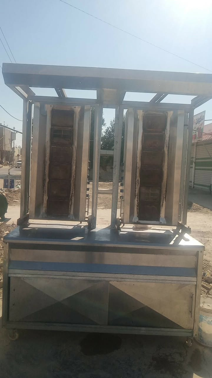 السلام عليكم ورحمة الله وبركاته شوايه كص دجاج للبيع سل ستيل الثقيل سعرها ب ٧٥٠ الف المكان ديوانيه دغاره الاتصال ع هذا الرقم وبي وات ساب ***********
