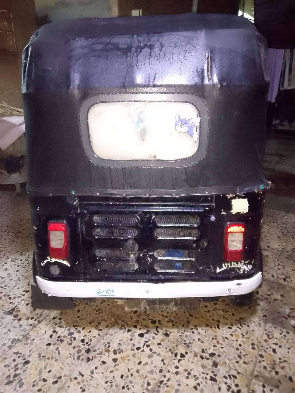 اسلام عليكم   
تكتك موديل 17  اوراق   بيها مكينه مال  عشرين  
 السعر  3  مليون ، و500   وبيها مجال بسيط مال جيتك وتلحيضات بيها  
عنوان بغداد الدورة ، ***********  ✋
