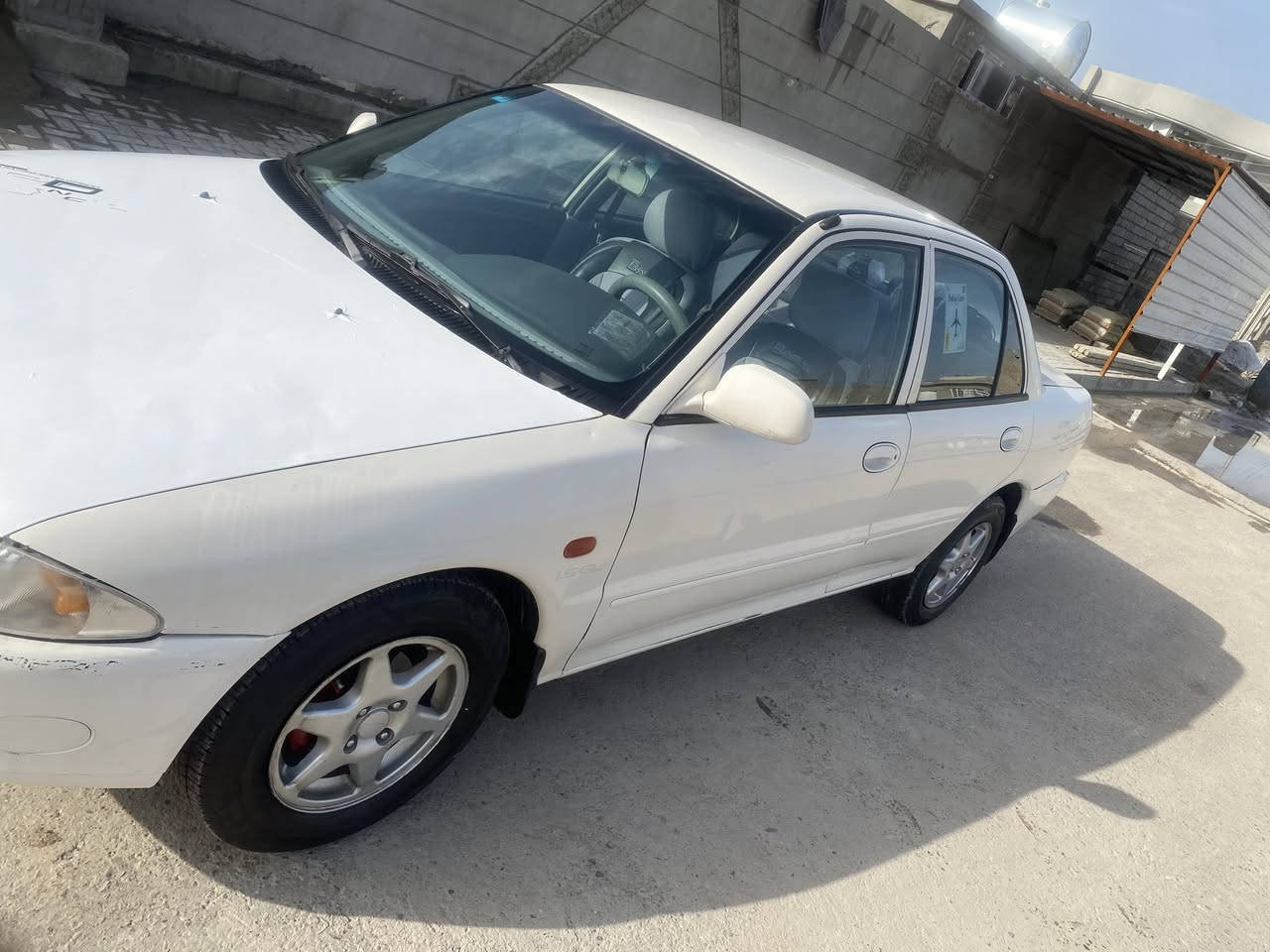 السلام عليكم
براتون للبيع 2004
سياره حره رقم دولي هزه سنويه جديده 
شرط التحويل 
***********
