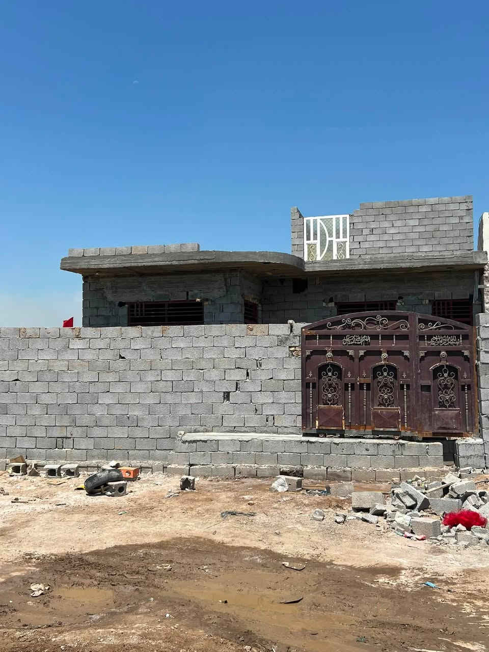 📌 المواصفات والتفاصيل:
الموقع: حي زليزل.
المساحة: 200 متر مربع.
ال بـنـاء: درجة أولى بجودة ممتازة وأحدث المواد الإنشائية.
✨ فرصة مثالية للسكن الراقي أو الاستثمار في منطقة هادئة ومكتملة الخدمات.
📞 للاستفسار والتواصل:
للمزيد من المعلومات أو لتنسيق موعد لمعاينة العقار، يرجى الاتصال بنا:
رقم الهاتف: ***********
المعلن: العمدة للعقار
أهلاً وسهلاً بكم في أي وقت!
