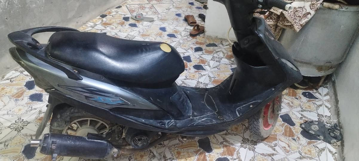 دراجه ماكس عدله للبيع او مراوس حسب القناعه مفتوحه مرة وحده مبدل زنجيل وكام شفت وضاغطه الباقي ع البلاد ضفيرة جديدة اصليه مو تجاري كامله بيها نواقص بسيطه كلش ماشه مال سكان يرادلها كزوز رياضي لايتات نشرات كله شغال سلف هندر السعر 500 مكاني بصرة كرمة علي


**إذا كنت صاحب هذا الإعلان وتريد حذفه لأي سبب، رجاءا أرسل رسالة إلى الدعم الفني**