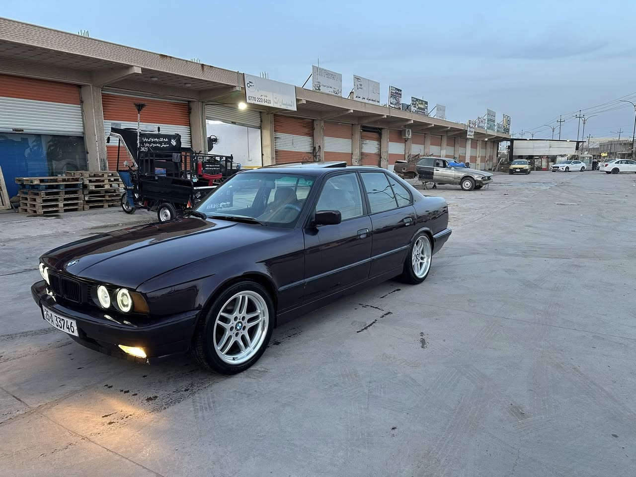 لبيع 520 سياره جاهزه صدر امامي وخلفي جديد دبل جكمجه يرباك رقم كركوك مشروع وطني موديل 94 سياره احله منل صوره بجم عريض مكان السياره دياله خانقين ***********
