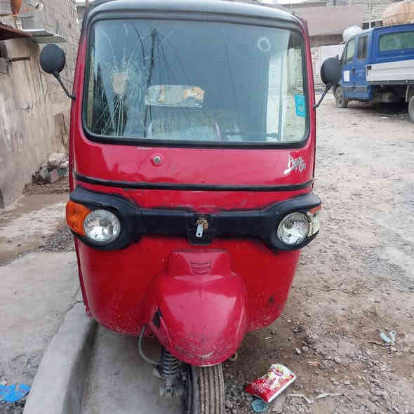 سلام عليكم  تكتك بياجو لبيع مكينه بلاديه تكتك شغاله عوزه قمجي مال بك ول شاير ول بقيه كله  ما متواجد عل نت مكاني بغداد حي اور  *********** سعر ملون وميه بيه مجال
