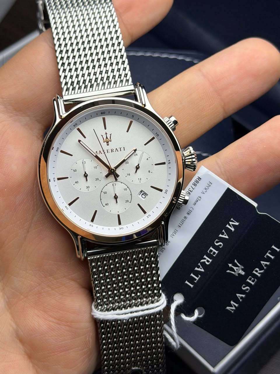 MASERATI
اصلي اورجينال ايطالي 
كاملة المرفقات الاصلية غير مستخدم  
سنتر ثواني منفصل 
تاريخ شهري 
قفل بحري مميز 
زجاج زفير كرستال 
ارقام واميال لامينوس 
مقاومة للماء 100 متر 
ستانلس ستيل بالكامل 
سير حصيرة 

السعر مناسب جدا للمهتمين 

ملاحظة / جميع الصور من تصويرنا للقطعه

uyhUzjyMMZrFWXuPws


**إذا كنت صاحب هذا الإعلان وتريد حذفه لأي سبب، رجاءا أرسل رسالة إلى الدعم الفني**