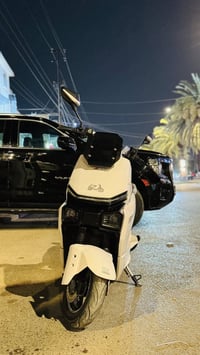 07705522130 سلام عليكم دراجة شحن للبيع 6بطاريات  نضيفة بحالة الوكالة ص...