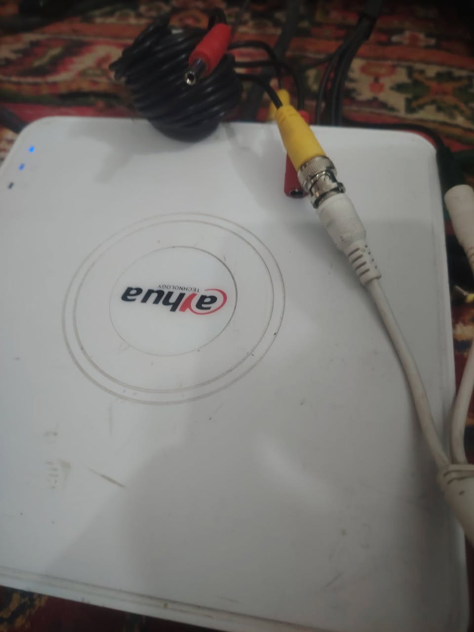 وينه الشراي وعلى ياب الله ٥٠ ديفئار و٧٥ كامره كلهن جدد مكانهن النجف الإشراف كوفه شارع ميثم التمار قرب دور الحوزة مقابيل مجمع الجنابي ***********
