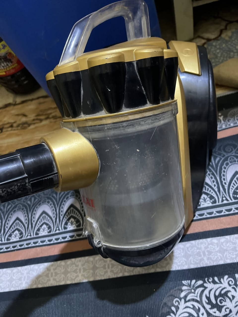 مكنسه كربائيه 20 الف لوحده رقمي ***********
