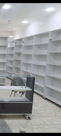 رفوف صيدلية • MDF الإيطالي • بغداد الزعفرانيه