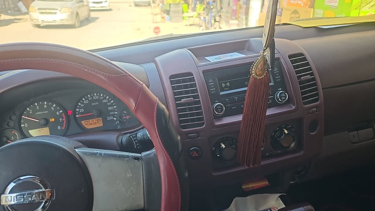 السلام عليكم نيفاره 2015   اوتماتيك
السياره بيها بنيد مبدل وبارد خشم الجاملغ  الباقي كفاله عامه السياره جاهزه من تخم تاير من حداده وره كدام من مكينه وكير المكينه بلاد لا تنقيص ولاتبخير  راعيها ب الحله وشرط التحويل 
***********
