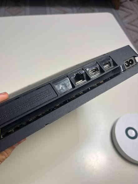 سلام عليكم
بلي فور سلم ذاكره 1Tوياه 3 اقراص مثل مموضح بالصوره سعر 225 بي مجال كلش بسيط
 عنواني حله حي الامام *********** راسلني واتساب وبيك خير وتدلل
