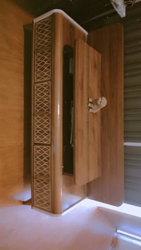 ميز بلازما • تالف • للبيع