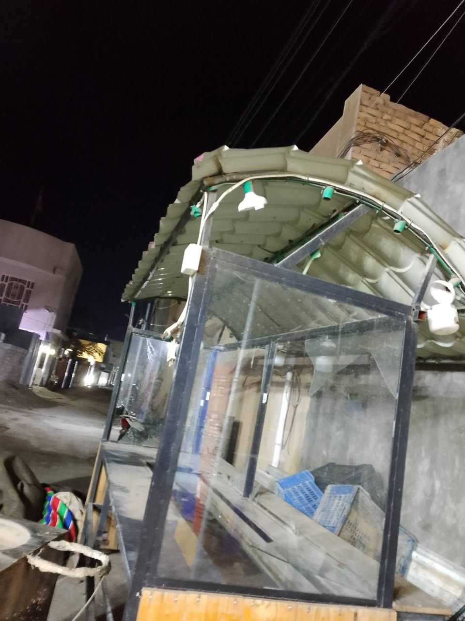 سلام عليكم عربنه مل فافلا لبيع هذه رقم***********
