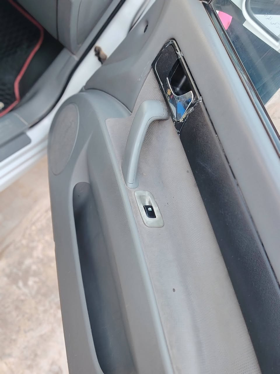 السلام عليكم للبيع اوبترا موديل 2011 رقم واسط مشروع وطني بأسمي تحويل ثاني يوم كير ومكينه خير من الله لا تنقيص ولا تبخير صدر امامي تدفه تبريد كله شغال حداديه بيها رشات صبغ  السعر 75 وبيها مجال بسيط مكان السيارة واسط  الصويره الاستفسار الاتصال ع الرقم ***********
