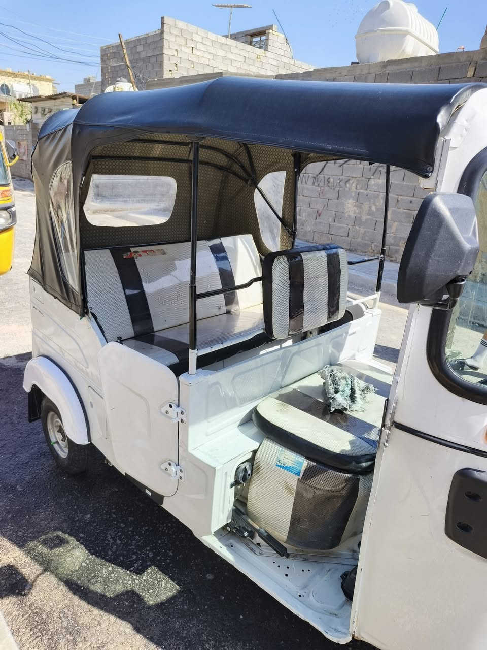 سلام عليكم تكتك 21 شهر11 نضيفه بسمي تحويل ثاني يوم السعر 7500 عنوان بغداد رقم ***********
