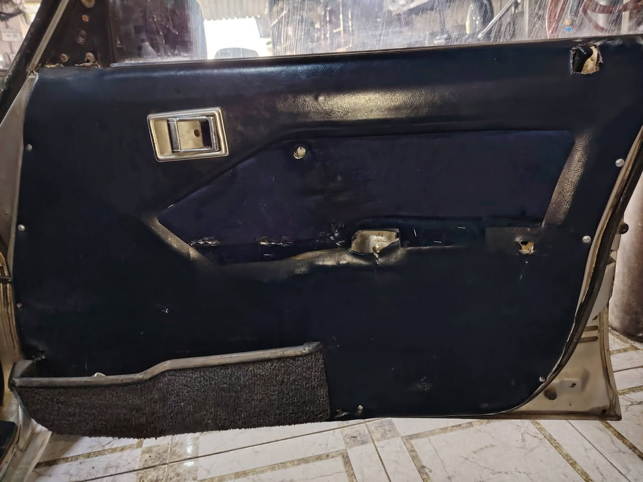 بطاين سوبر للبيع نظافه خمسين بالميه ***********
