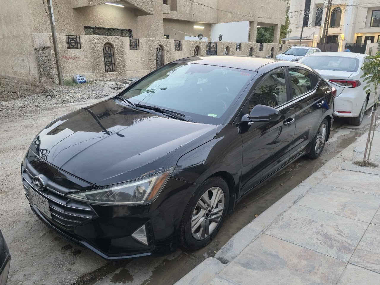 السلام عليكم 
النترا 2019 للبيع بسعر مناسب
الحادث موضح في الصورة تبديل دعامية لون مطابق و بارد قليل في البنيد 
مكفولة من الصبغ و التبديل و المعجون
عداد المسافة ٧٠ مايل
رادار تحديد مسار كامرا دوارة و ابل كار يلي اندرويد اوتو
محرك ٢٠٠٠ كير AT بلادي 
تخم تايرات جديد و سبير شركة جديد 
السعر ١٢٦ و بيها مجال اتصل و تدلل
واتساب ***********
اتصال 
*********** بغداد, العراق
