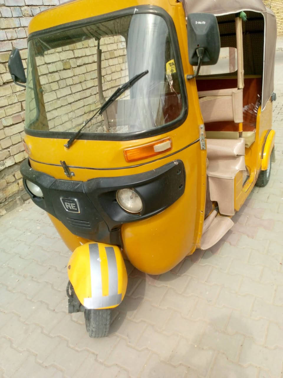 السلام عليكم تكتك عشرين اوراق يرادلها ترتيبات شوي السعر 4و700 المكان بغداد الحسينيه رقم الهاتف ***********
