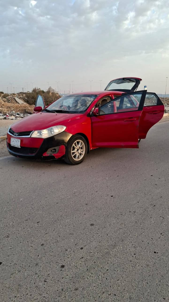 السلام عليكم
شيري فلاوين موديل 2011 السيارة بسمي السنوية 2027
السيارة بيه ملاحظات جراد بالقماره والبنيد ضربته باب السايق 
الكير والمكينه خير من الله التبريد شغال مكاني الحسينية الراشدية 
السعر 31 وبيه مجال للتواصل ***********
