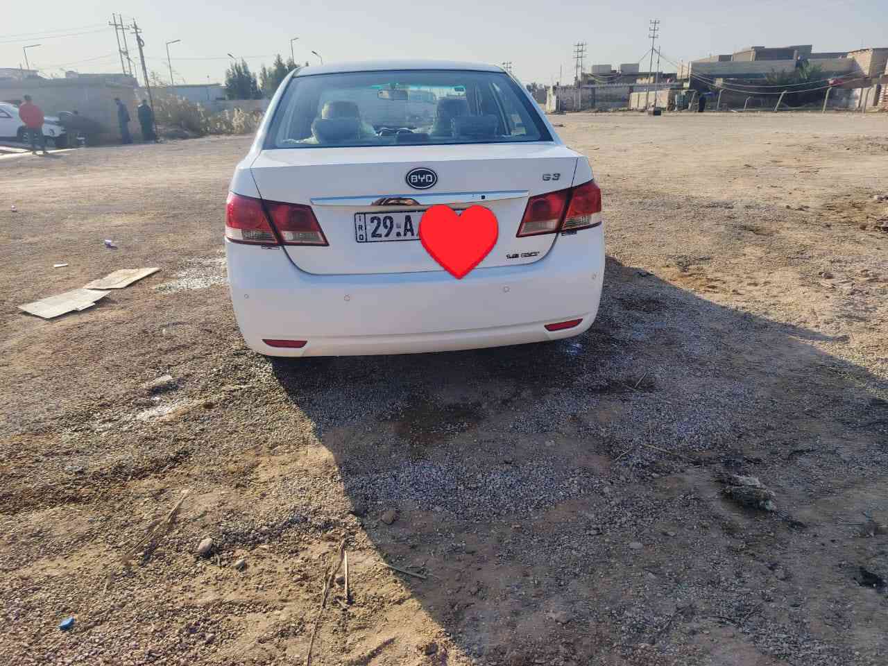 سلام عليكم سياره بي واي دي موديل 2013رقم واسط انگليزي سنويه ل 2030 مكينة الف وثمانميه السياره كله ع وضع الشركة سيارة بلاديه مكاني واسط  رقم الهاتف  ***********
