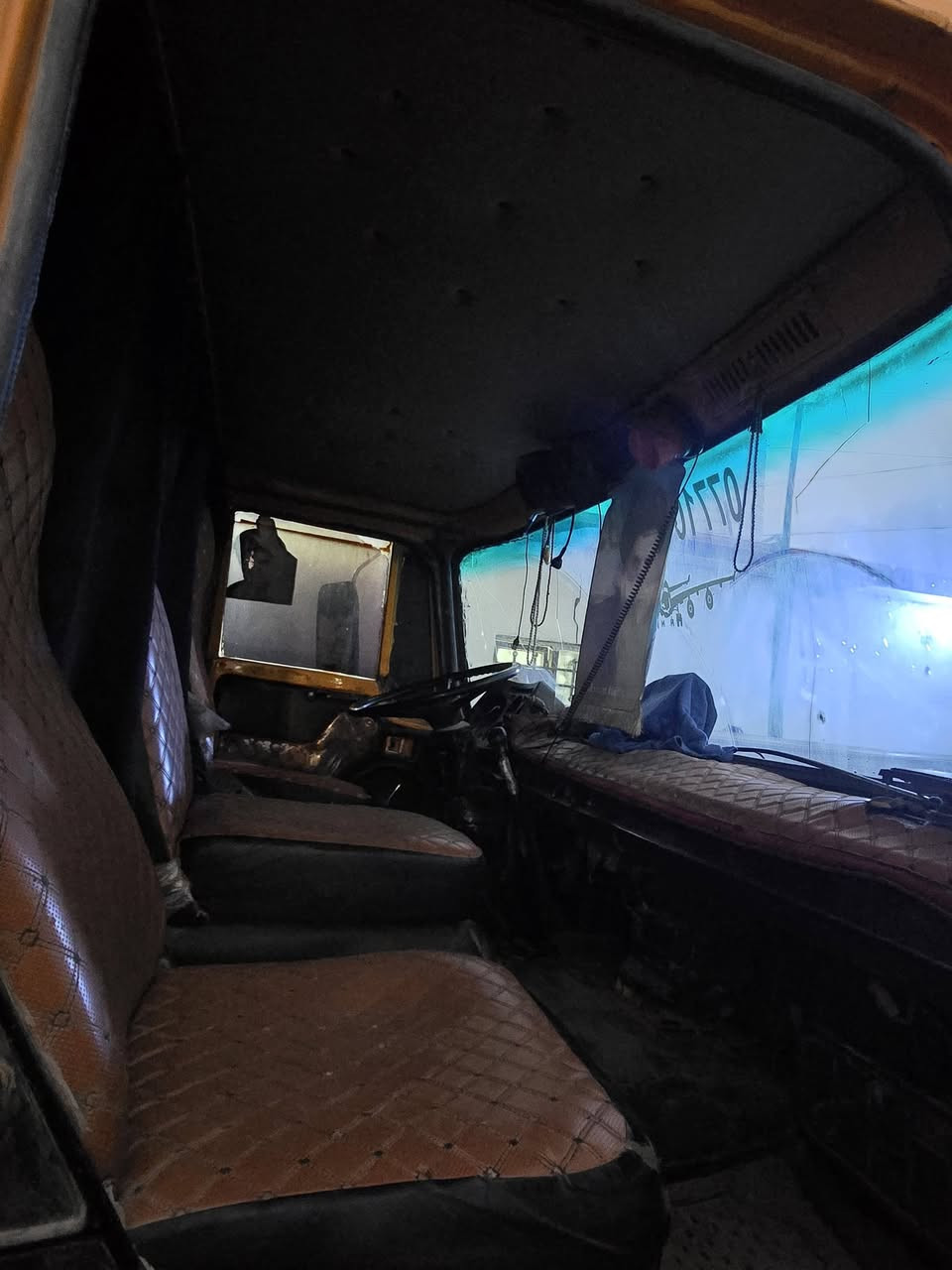 سلام عليكم. هينو لبيع. مكفول  من كلشي بسمي. رقم نينوه.    كامل  نتصال عل هاذ رقم. ***********
