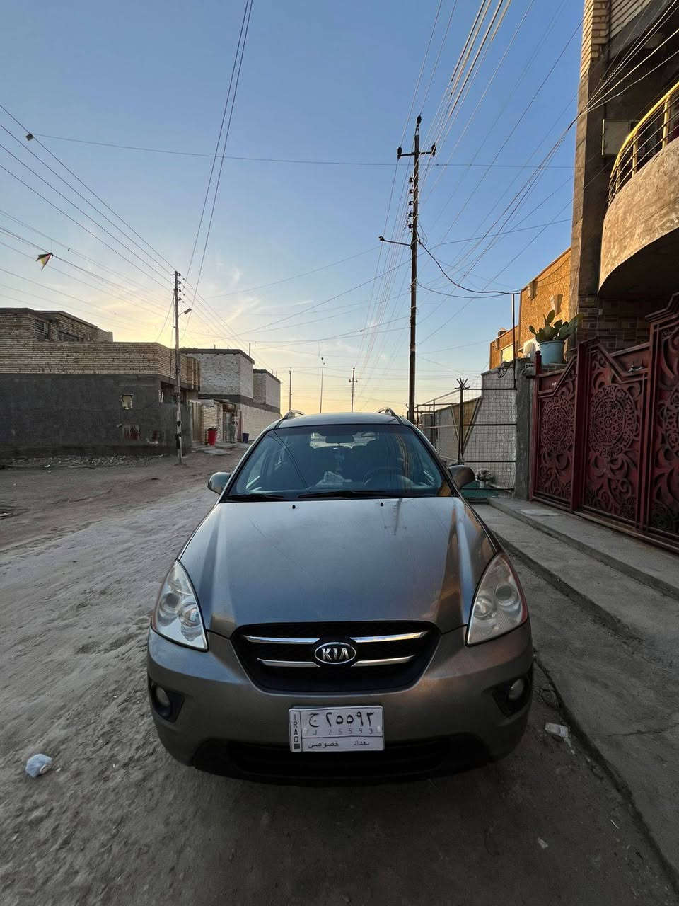 كيا رندو 2009 بغداد
وارد أمريكي حادث جاملغ الخلفي الأيسر
سبعة راكب محرك 2400 دوش
تحكمات ستيرن العنوان بغداد الحسينية الراشدية 
السعر100وبيها مجال رقم الهاتف ***********
متواجد أرد فقط على رقم الهاتف
