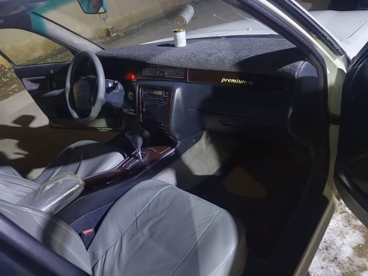 السلام عليكم
سياره راس الثور للبيع 

مكفولة من العيب الشرعي والضربة

رقم بغداد مشروع وطني سياره كامله تبريد كهربيات كلها شغاله مديل 1999 حداديه جديده سياره كامله من كلشي 

مكاني ذي قار سوق الشيوخ السعر 119 وبيها مجال لشراي 

***********
