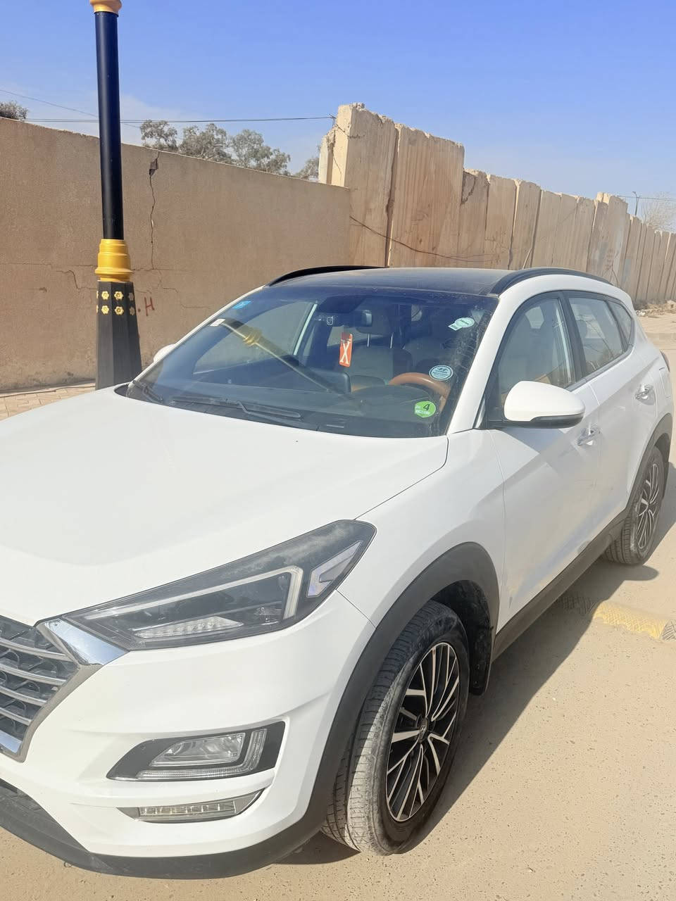 توسان موديل 20 ع وضع الشركه فول موصفات ماشي 112 سعر 210$ / ***********السياره بسمي / بغداد
